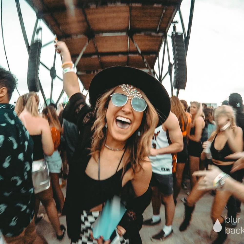 Meet your Posher, Charlotte